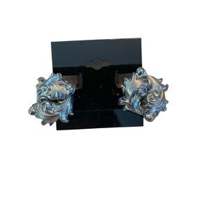 👗 2/$30 👗 Vintage Silver Plate Pair of Clip On Earrings